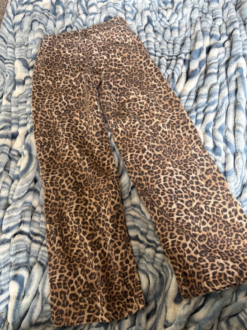 American eagle leopard print wide leg pants size 0